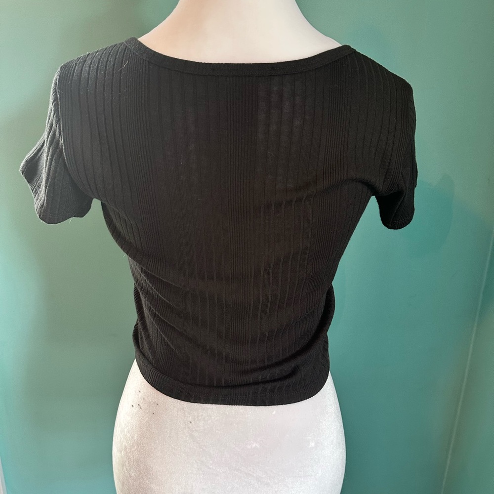 Cropped Button Up - Picture 2 of 3